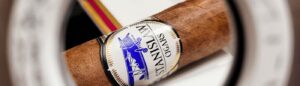Read more about the article Stanislaw Black Line Robusto. Cygaro od miłośnika awioniki.